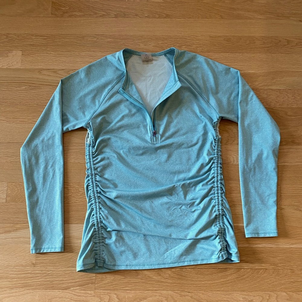 Calla Carrie Underwood Light Blue / Ruched Sides / 1/4 Zip Athletic Top / Size M